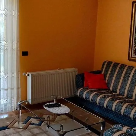 Tahiri Apartment *